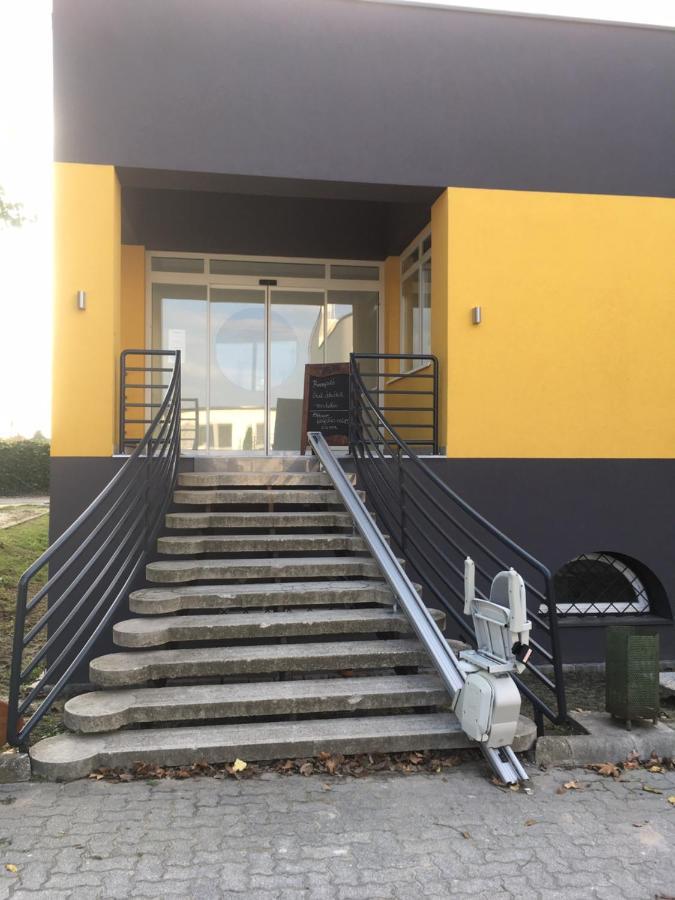 Nautilus Etterem Es Panzio Otel Dabas Dış mekan fotoğraf