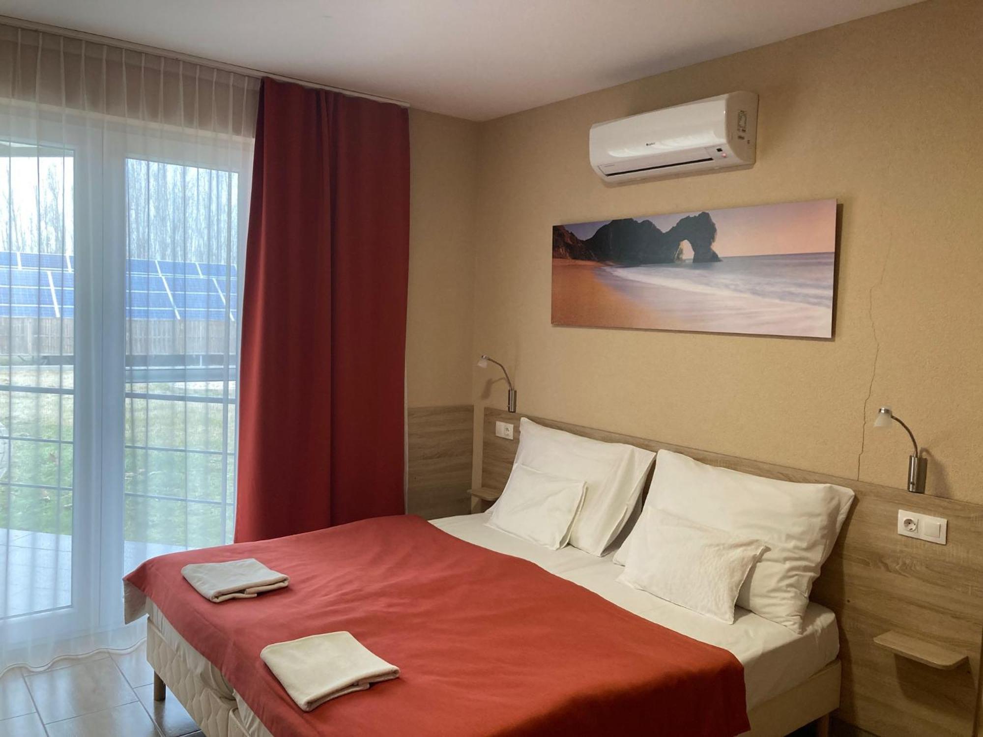 Nautilus Etterem Es Panzio Otel Dabas Dış mekan fotoğraf